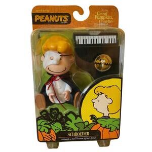 PEANUTS Schroeder Action Figure Piano Phantom of the Opera Halloween 2009 NEW